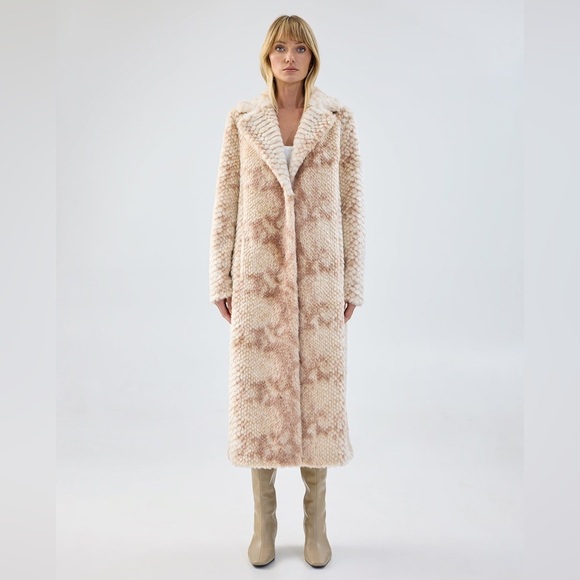Unreal Fur Jackets & Blazers - 🎸UNREAL FUR🎸🔥NWT🔥Montmartre Coat in Beige/Pink—   size S